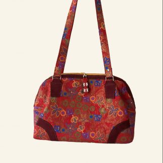 on du sac rouge à fleurs vue générale